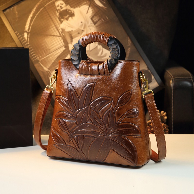 New Ethnic Fashion - Vintage Etnik Tarz Deri Kadın Çantası